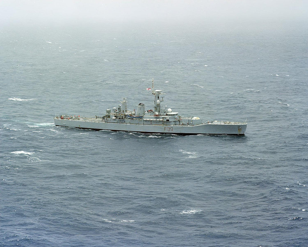 HMS Naiad F39 | Photo Print | Framed Print | Poster | Leander Class | Frigate | Royal Navy - Hampshire Prints