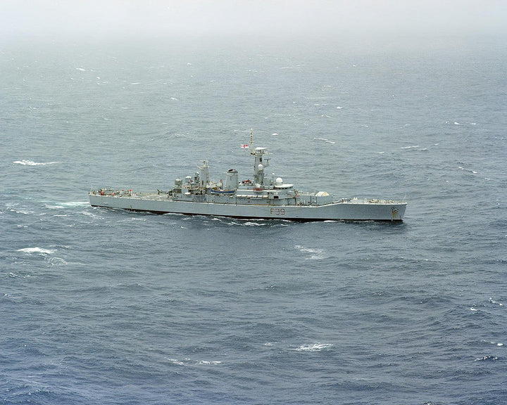 HMS Naiad F39 | Photo Print | Framed Print | Poster | Leander Class | Frigate | Royal Navy - Hampshire Prints