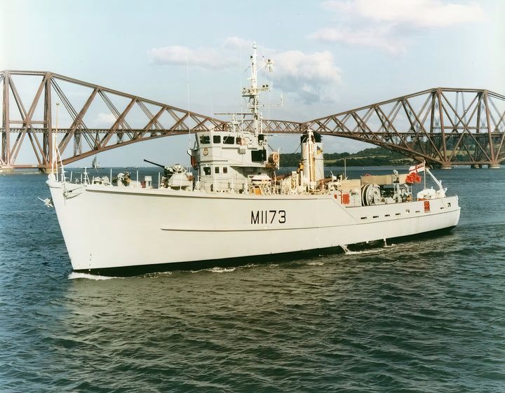 HMS Pollington M1173 Royal Navy Ton Class Minesweeper Photo Print or Framed Photo Print - Hampshire Prints