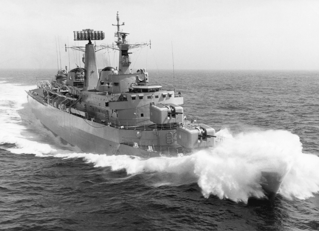 HMS London D16 Royal Navy County class destroyer Photo Print or Framed Print - Hampshire Prints