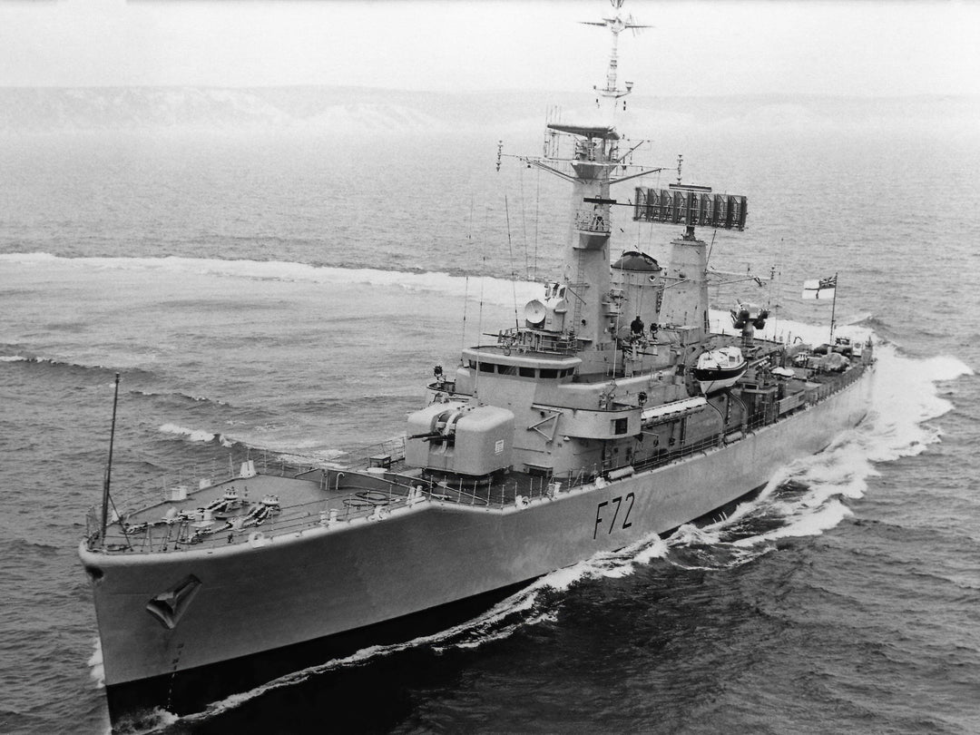 HMS Ariadne F72 Royal Navy Leander class frigate Photo Print or Framed Print - Hampshire Prints