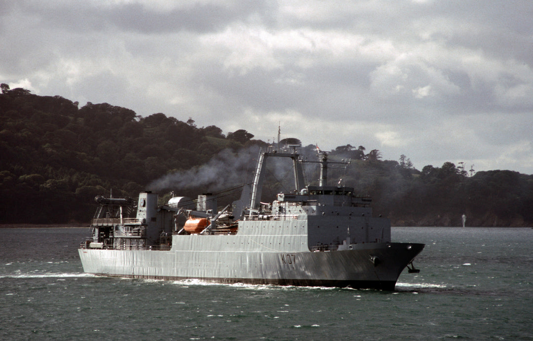 HMS Challenger K07 Royal Navy diving support vessel Photo Print or Framed Print - Hampshire Prints