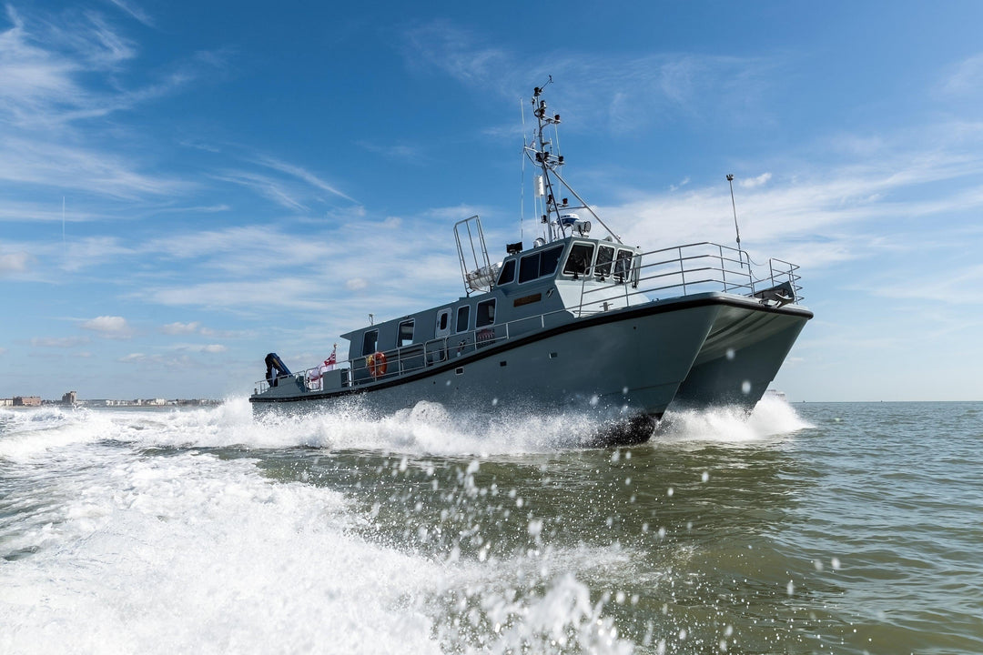 HMS Magpie H130 Royal Navy coastal survey vessel Photo Print or Framed Print - Hampshire Prints