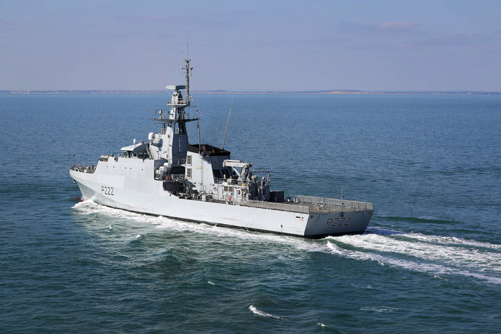 HMS Forth P222 Royal Navy River class offshore patrol vessel Photo Print or Framed Print - Hampshire Prints