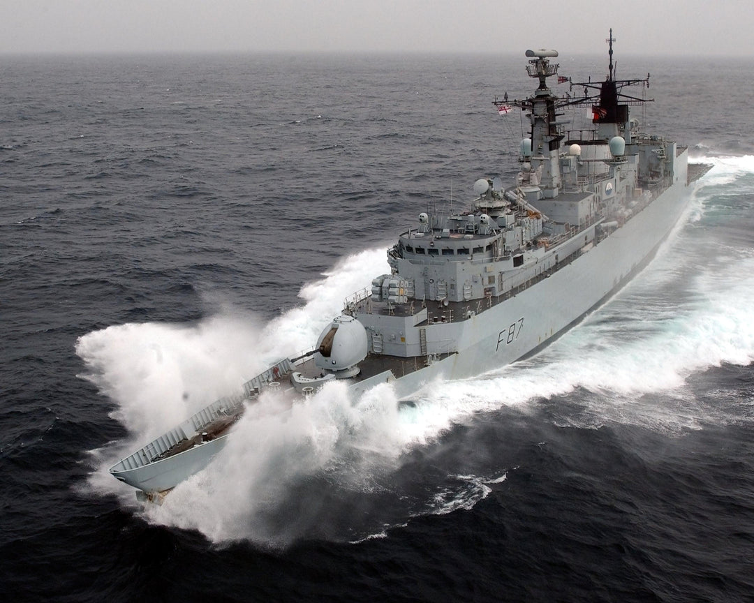 HMS Chatham F87 | Photo Print | Framed Print | Poster | Type 22 | Frigate | Royal Navy - Hampshire Prints