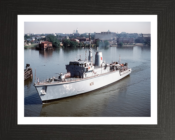 HMS Dulverton M35 Royal Navy Hunt class mine countermeasures vessel Photo Print or Framed Print - Hampshire Prints