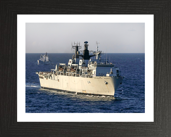 HMS Albion L14 | Photo Print | Framed Print | Albion Class | Amphibious ship | Royal Navy - Hampshire Prints