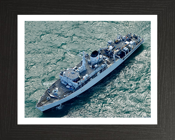 HMS Cattistock M31 Royal Navy Hunt class mine hunter Photo Print or Framed Print - Hampshire Prints