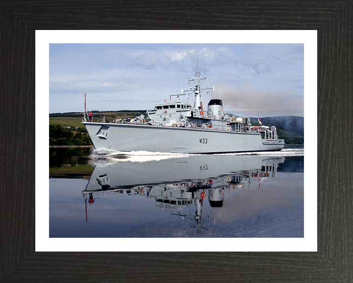 HMS Brocklesby M33 Royal Navy Hunt class Mine Counter Measures Vessel Photo Print or Framed Print - Hampshire Prints