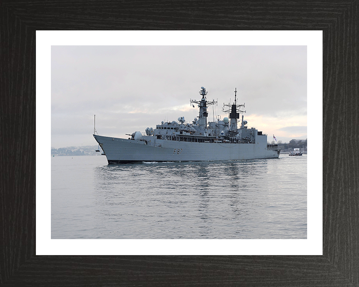 HMS Chatham F87 Royal Navy Type 22 Frigate Photo Print or Framed Print - Hampshire Prints