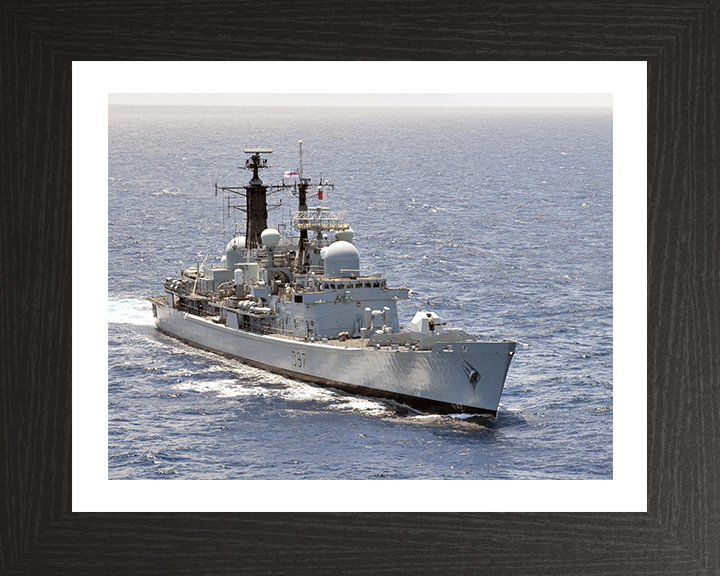 HMS Edinburgh D97 Royal Navy Type 42 Destroyer Photo Print or Framed Print - Hampshire Prints