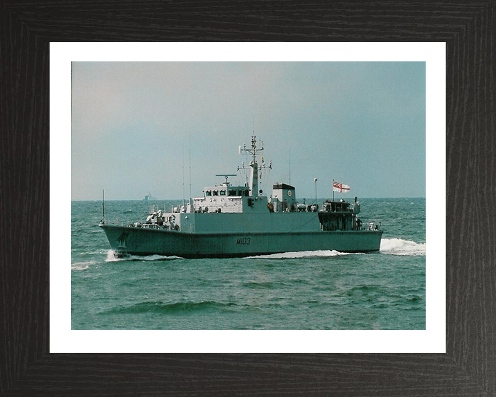 HMS Cromer M103 Royal Navy Sandown class minehunter Photo Print or Framed Print - Hampshire Prints