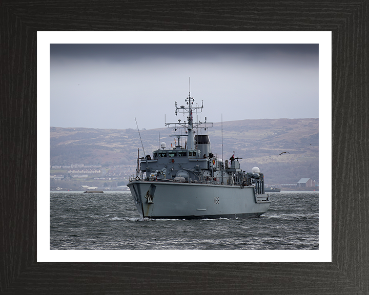 HMS Brocklesby M33 Royal Navy Hunt class Mine Counter Measures Vessel Photo Print or Framed Print - Hampshire Prints