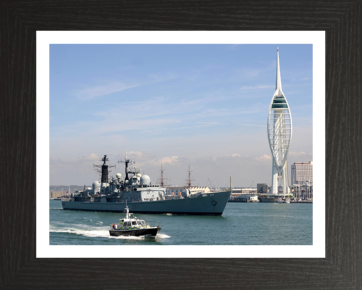 HMS Edinburgh D97 Royal Navy Type 42 Destroyer Photo Print or Framed Print - Hampshire Prints