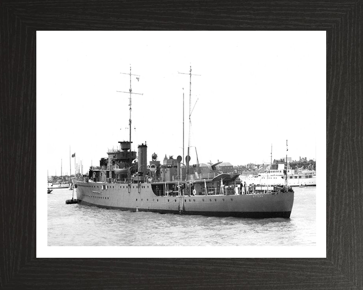 HMS Bittern L07 Royal Navy Bittern class sloop Photo Print or Framed Print - Hampshire Prints