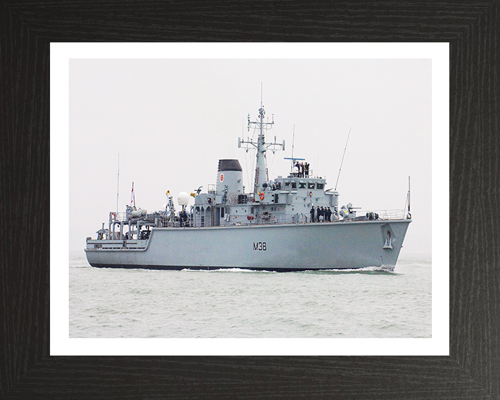 HMS Atherstone M38 Royal Navy Hunt class mine countermeasures vessel Photo Print or Framed Print - Hampshire Prints