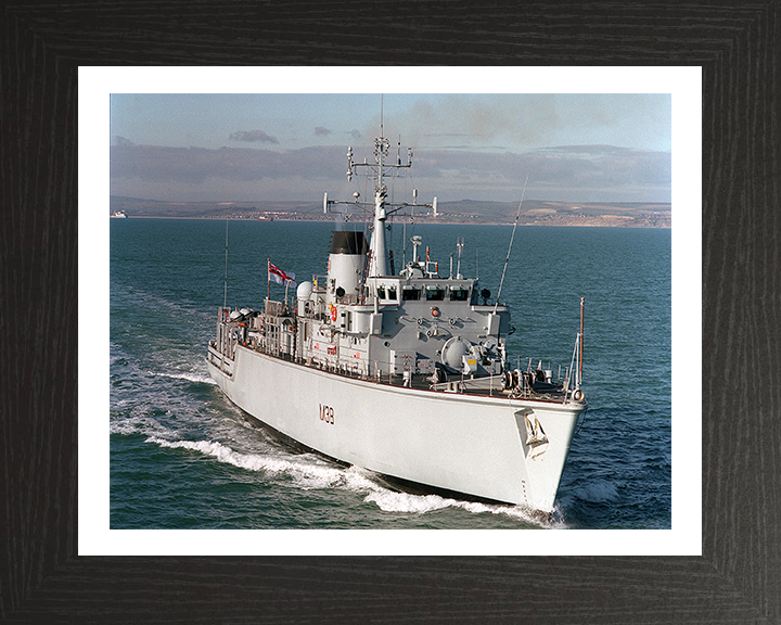 HMS Atherstone M38 Royal Navy Hunt class mine countermeasures vessel Photo Print or Framed Print - Hampshire Prints