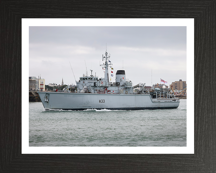 HMS Brocklesby M33 Royal Navy Hunt class Mine Counter Measures Vessel Photo Print or Framed Print - Hampshire Prints