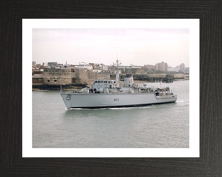 HMS Brocklesby M33 Royal Navy Hunt class Mine Counter Measures Vessel Photo Print or Framed Print - Hampshire Prints