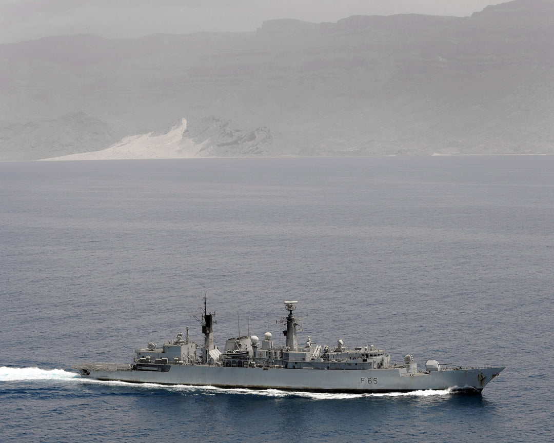 HMS Cumberland F85 Royal Navy Type 22 frigate Photo Print or Framed Print - Hampshire Prints