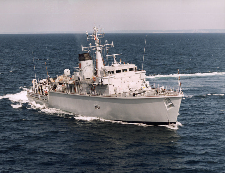 HMS Quorn M41 Royal Navy Hunt class mine countermeasures vessel Photo Print or Framed Print - Hampshire Prints