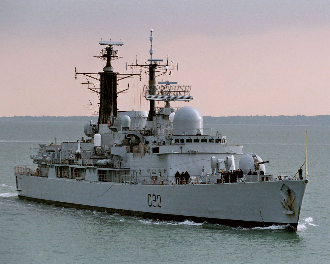 HMS Southampton D90 Royal Navy Type 42 destroyer Photo Print or Framed Print - Hampshire Prints