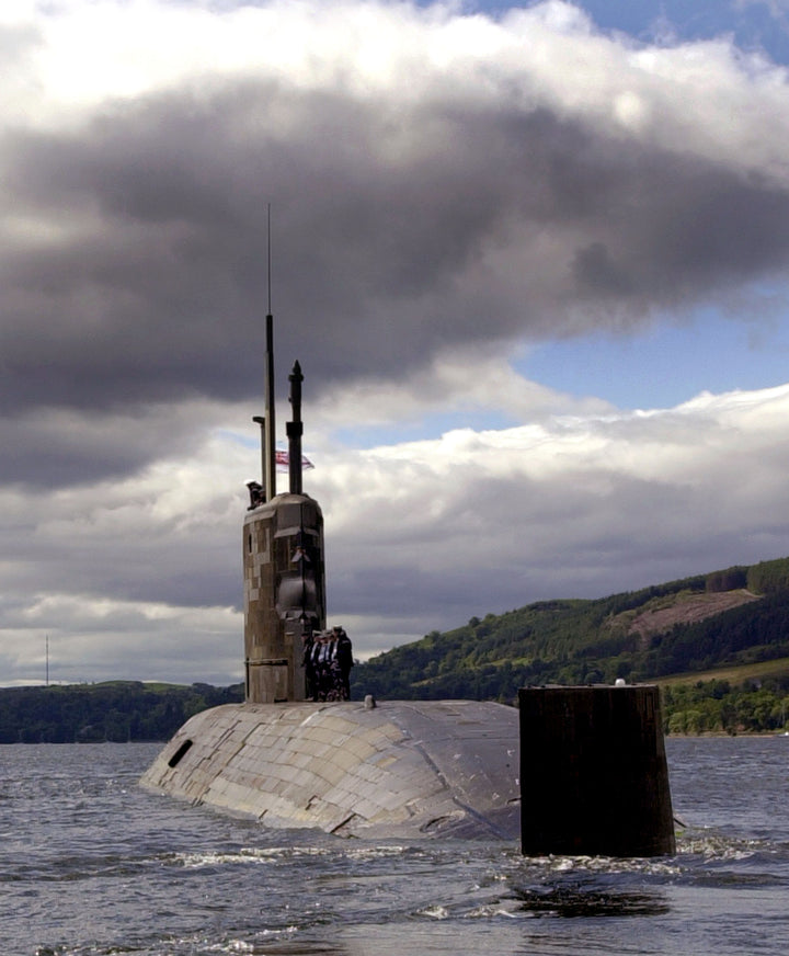 HMS Superb S109 Royal Navy Swiftsure class Submarine Photo Print or Framed Print - Hampshire Prints