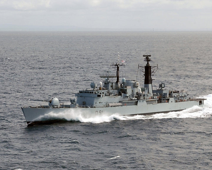 HMS Nottingham D91 | Photo Print | Framed Print | Poster | Type 42 | Destroyer | Royal Navy - Hampshire Prints