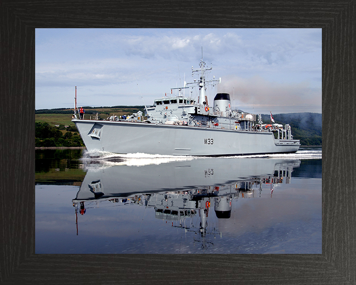 HMS Brocklesby M33 Royal Navy Hunt class Mine Counter Measures Vessel Photo Print or Framed Print - Hampshire Prints