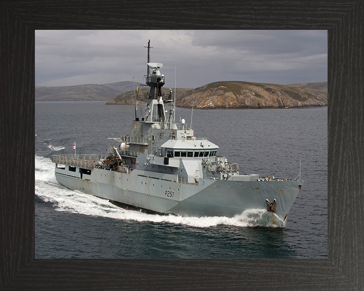 HMS Clyde P257 | Photo Print | Framed Print | River Class | Patrol Vessel | Royal Navy - Hampshire Prints