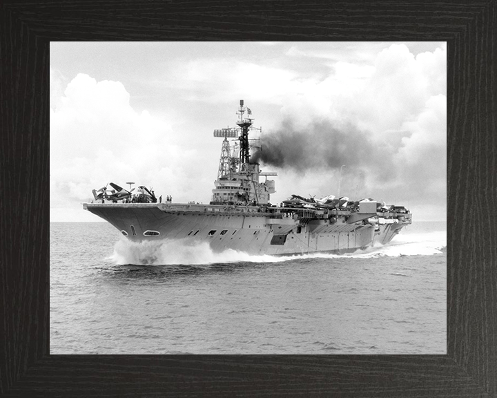 HMS Centaur R06 | Photo Print | Framed Print | Centaur Class | Fleet Carrier | Royal Navy - Hampshire Prints