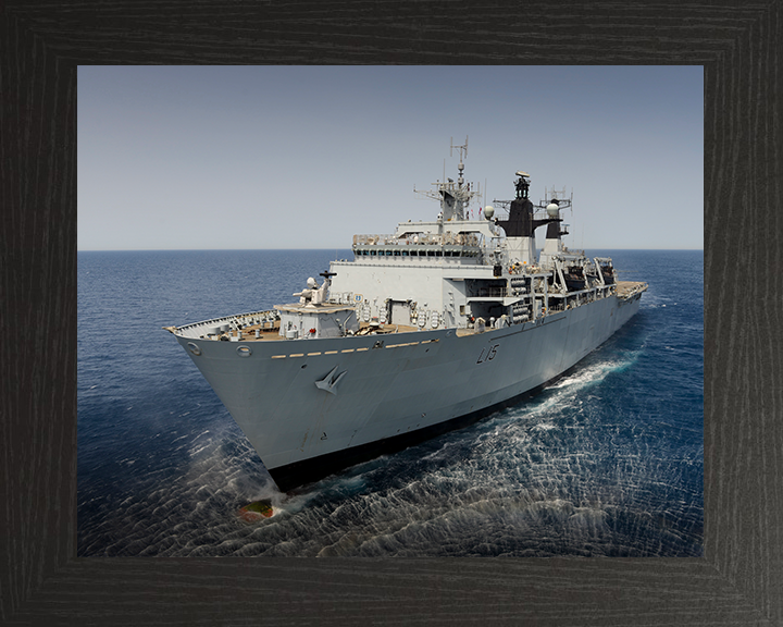 HMS Bulwark L15 Royal Navy Albion class amphibious ship Photo Print or Framed Print - Hampshire Prints