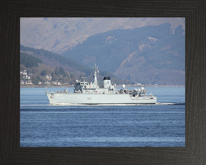 HMS Cattistock M31 Royal Navy Hunt class mine hunter Photo Print or Framed Print - Hampshire Prints