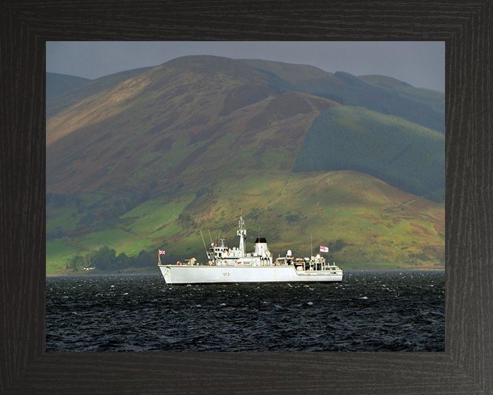 HMS Cattistock M31 Royal Navy Hunt class mine hunter Photo Print or Framed Print - Hampshire Prints