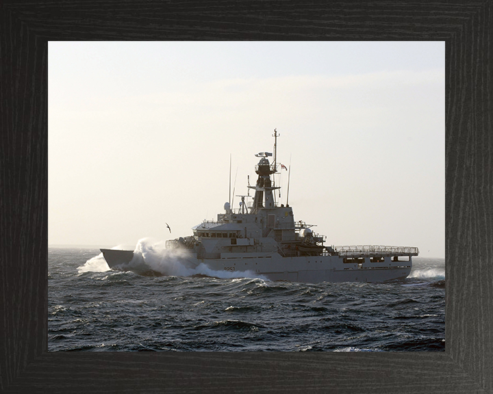 HMS Clyde P257 Royal Navy River class offshore patrol vessel Photo Print or Framed Print - Hampshire Prints