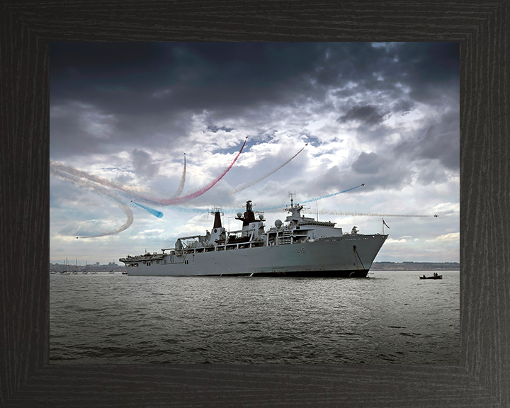 HMS Bulwark L15 | Photo Print | Framed Print | Albion Class | Amphibious Ship | Royal Navy - Hampshire Prints