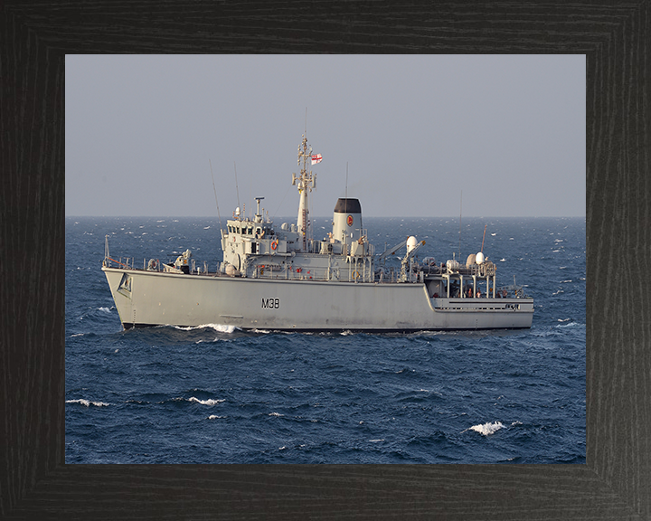 HMS Atherstone M38 Royal Navy Hunt class mine countermeasures vessel Photo Print or Framed Print - Hampshire Prints