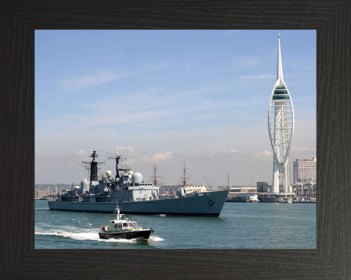 HMS Edinburgh D97 Royal Navy Type 42 Destroyer Photo Print or Framed Print - Hampshire Prints