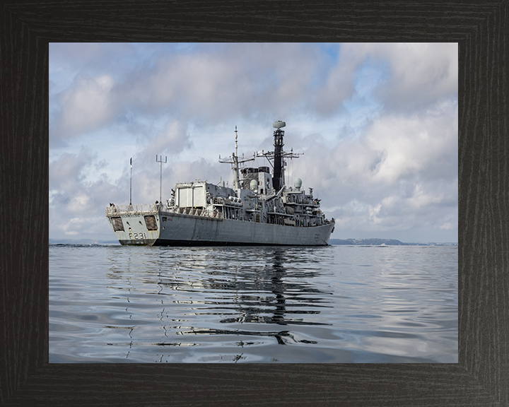 HMS Argyll F231 Royal Navy type 23 Frigate Photo Print or Framed Print - Hampshire Prints