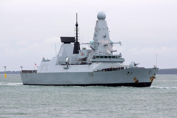 HMS Defender D36 | Photo Print | Framed Print | Poster | Type 45 | Destroyer | Royal Navy - Hampshire Prints