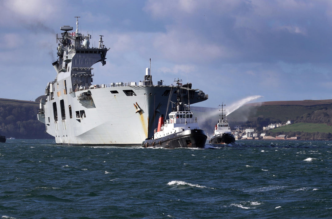 HMS Ocean L12 | Photo Print | Framed Print | Poster | Helicopter Carrier | Royal Navy - Hampshire Prints