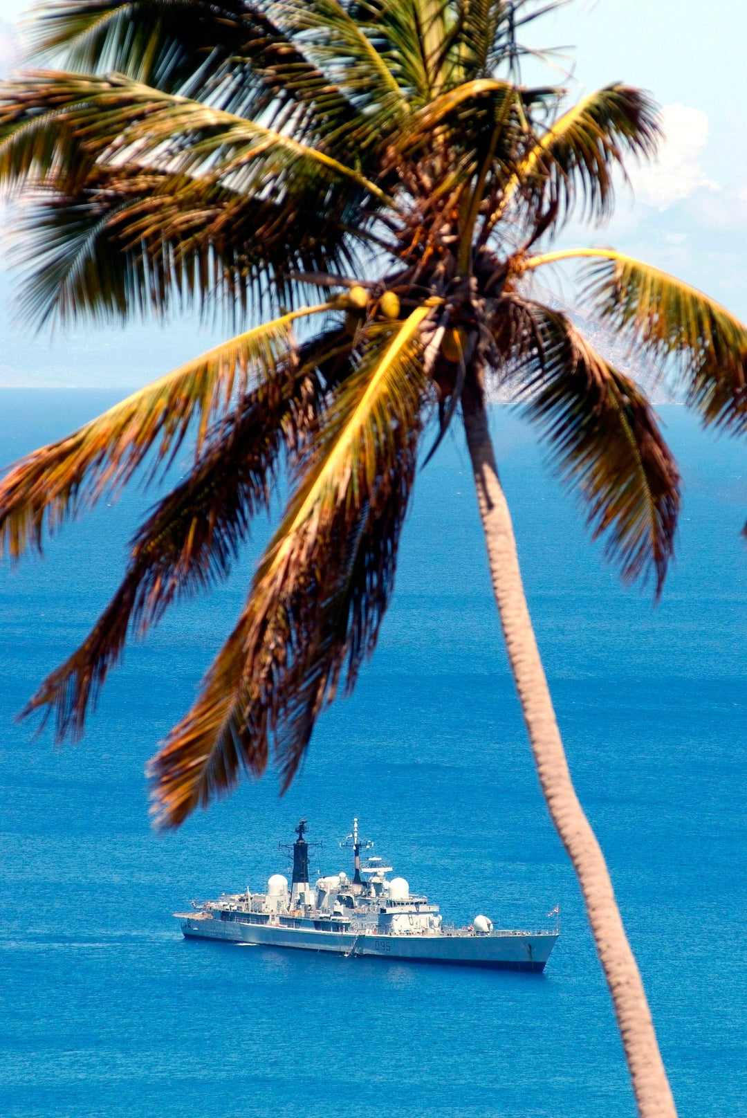 HMS Manchester D95 Royal Navy Type 42 destroyer Photo Print or Framed Print - Hampshire Prints