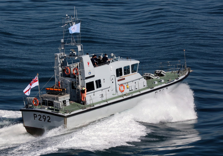 HMS Charger P292 | Photo Print | Framed Print | Archer Class | Patrol Vessel | Royal Navy - Hampshire Prints