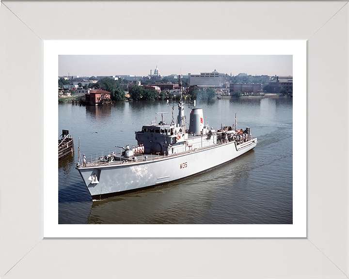 HMS Dulverton M35 Royal Navy Hunt class mine countermeasures vessel Photo Print or Framed Print - Hampshire Prints