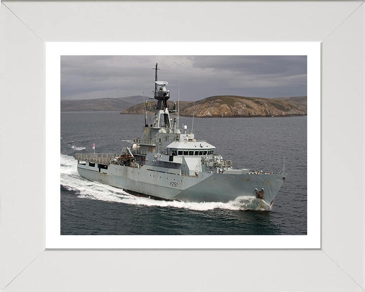 HMS Clyde P257 | Photo Print | Framed Print | River Class | Patrol Vessel | Royal Navy - Hampshire Prints