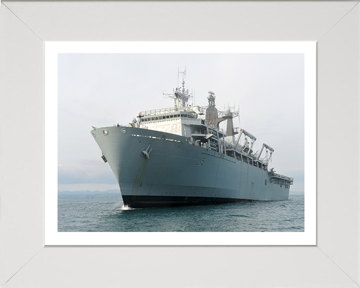 HMS Bulwark L15 Royal Navy Albion class amphibious ship Photo Print or Framed Print - Hampshire Prints