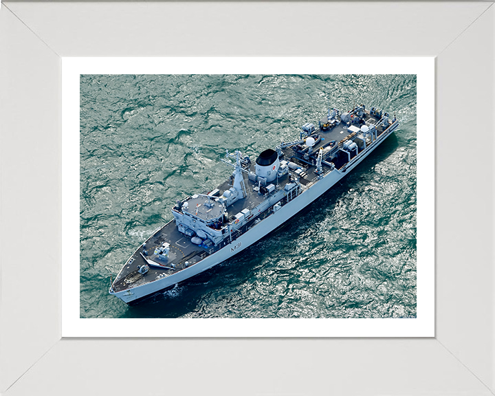 HMS Cattistock M31 Royal Navy Hunt class mine hunter Photo Print or Framed Print - Hampshire Prints