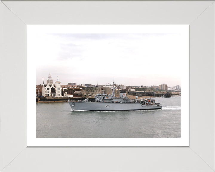 HMS Dulverton M35 Royal Navy Hunt class mine countermeasures vessel Photo Print or Framed Print - Hampshire Prints