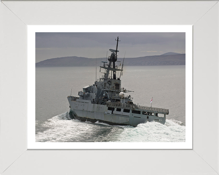 HMS Clyde P257 Royal Navy River class offshore patrol vessel Photo Print or Framed Print - Hampshire Prints