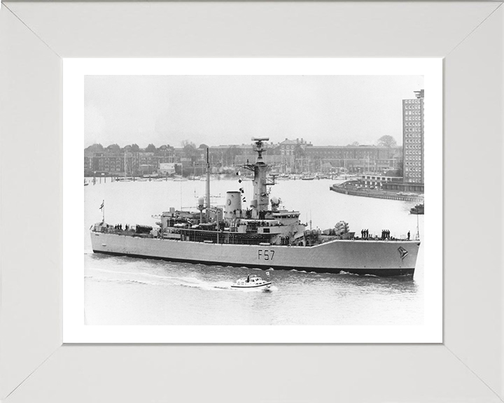 HMS Andromeda F57 Royal Navy Leander class frigate Photo Print or Framed Print - Hampshire Prints